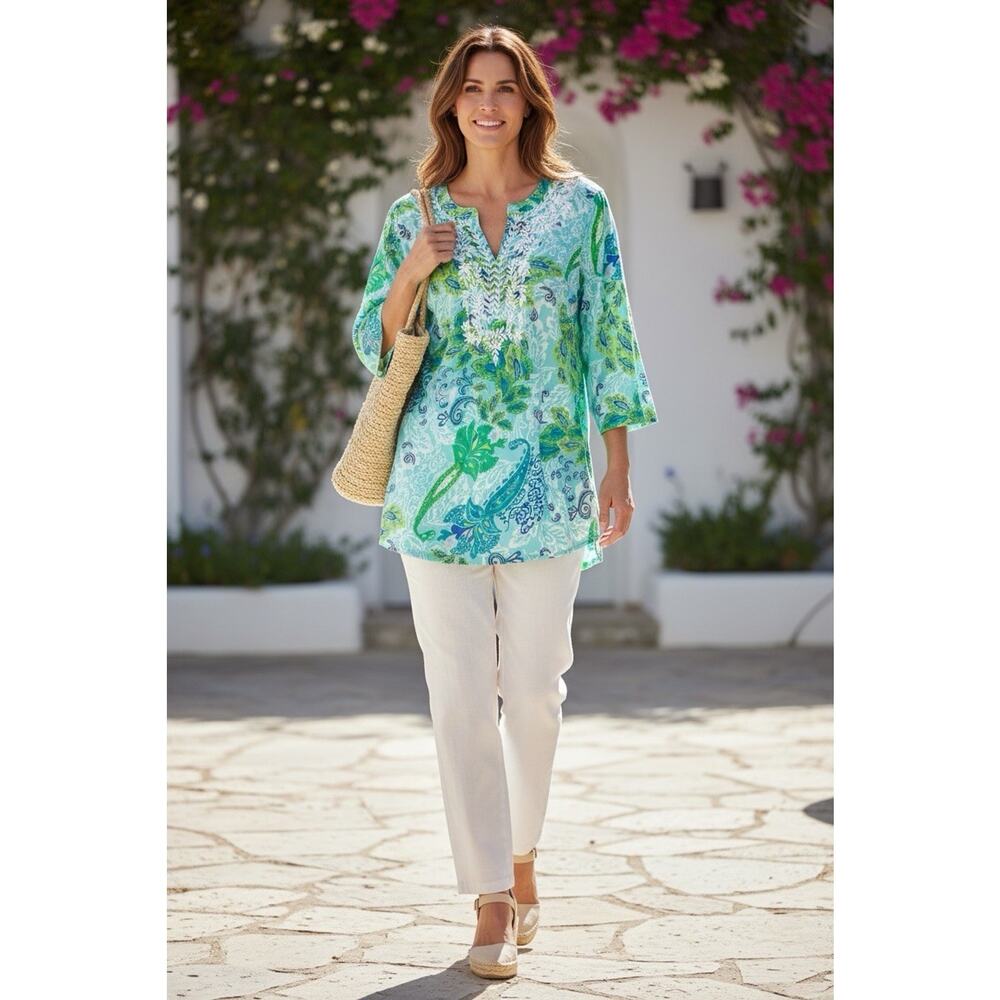 Women's Charter Club Floral Blouse Sz Small Pastel Colors Embroidered V-Neck Top